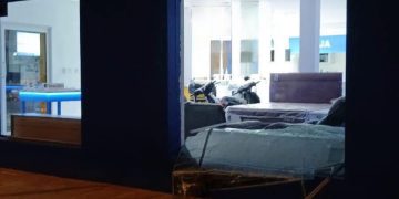 Rompen vidriera y roban electrodomésticos y celulares de un local en Paraguarí