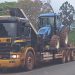 Secuestran tractor por deuda millonaria en Yasy Cañy