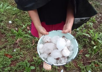 Fuerte granizada causó daños a casas en Itapúa