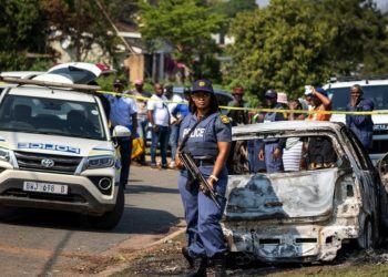Dos tiroteos dejan al menos 27 fallecidos en Sudáfrica