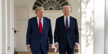 Trump revocó reglas de Biden sobre identidad de género en discriminación por sexo
