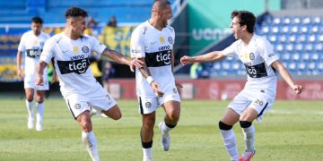 Olimpia triunfa sobre Sportivo Luqueño y queda a tres puntos de la cima