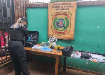 Allanamientos e incautaciones de drogas, armas y dinero en Guarambaré