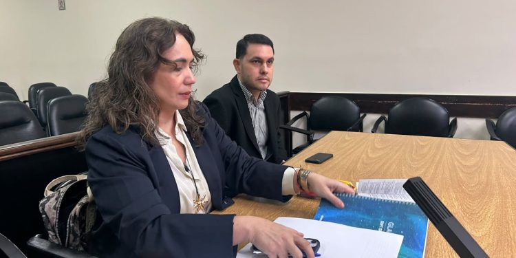 Defensa de Hernán Rivas pide su absolución y ataca la investigación fiscal
