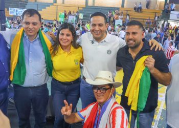 Estigarribia acompaña cierres de campaña y apunta a 100 intendencias para el PLRA