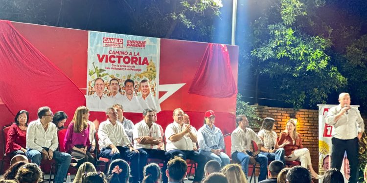 Camilo Pérez y dirigentes de Fuerza Republicana piden el «último esfuerzo» hacia las urnas