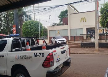 Mediante una engañosa maniobra de distracción, roban millones a una pareja en Ciudad del Este
