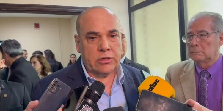 «Bachi» admite que hay diferencias en Honor Colorado, pero asegura que el movimiento sabe unificarse