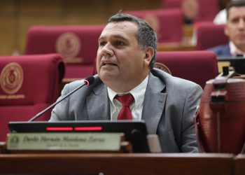 Senador califica de «signo positivo» la reunión entre Cartes y Alliana