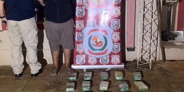 Hallan casi 32 kilos de pasta base ocultos bajo la cabina de un camión