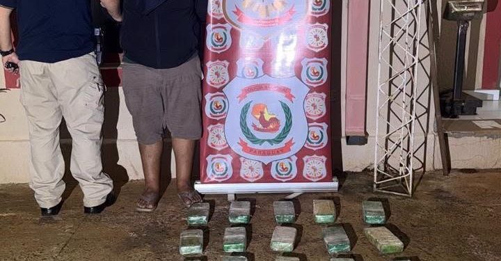Hallan casi 32 kilos de pasta base ocultos bajo la cabina de un camión
