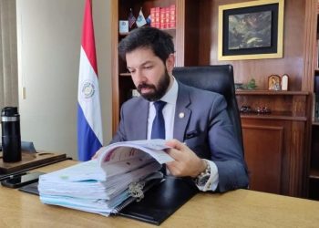 Juez dispone peritaje de celulares y prisión en Emboscada para sobrina de Lalo Gomes