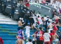 Multan a Olimpia y suspenden a barras de Cerro Porteño por violencia en el superclásico