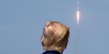 Estados Unidos admite por primera vez el despliegue de armas en el espacio