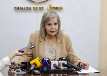 Samaniego responsabilizó al ministro de Economía por la crisis y las renuncias en Salud