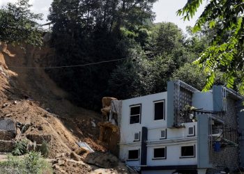 Nepal enfrenta una nueva tragedia tras avalancha que dejó varios muertos