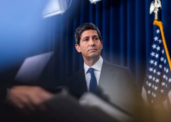 La Reserva Federal desafía las exigencias de Donald Trump y sube las tasas de interés