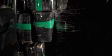 Tras persecución, encontraron camioneta abandonada con presunta marihuana