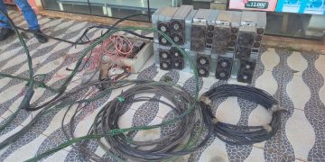 ANDE desmantela conexión clandestina para criptominería en Minga Guazú