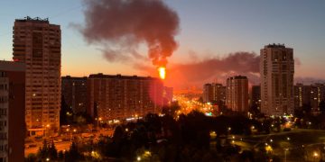 Ucrania responde con misiles y drones en el último día de comicios en Rusia