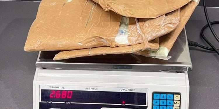 Paraguaya es detenida en Brasil con 2,6 kilos de cocaína ocultos en el cuerpo