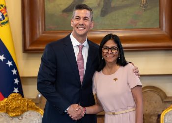 Peña confirmó conversaciones para restablecer relaciones con Venezuela