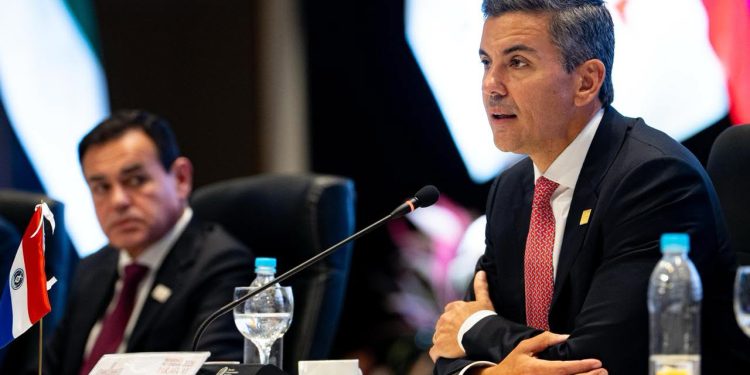 Santiago Peña inicia gira por Venezuela y EE. UU. enfocado en diplomacia e inversiones
