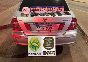 En Foz, detuvieron a cuatro paraguayos con un decodificador y chapas irregulares