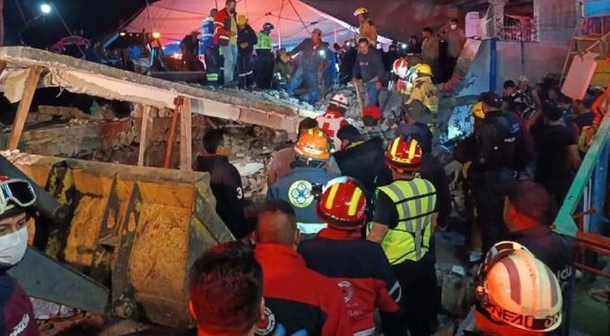 Pirotecnia estalló durante fiesta patronal y dejó nueve muertos en México