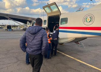 Niño que sufrió quemaduras fue trasladado en avión a Asunción