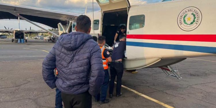 Niño que sufrió quemaduras fue trasladado en avión a Asunción