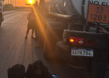 Adolescente fallece tras chocar contra camión cisterna en Concepción
