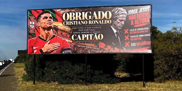 Los aficionados protestan contra Jorge Jesus, y Portugal pierde 1,5 millones de seguidores tras la crisis con CR7