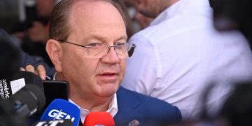 Camilo Pérez reconoció victoria de Soledad Núñez y denunció «traición» de concejales