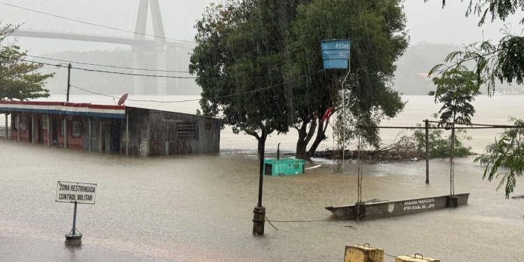 Crecida del Paraná: Migraciones inhabilita temporalmente 14 puestos fronterizos