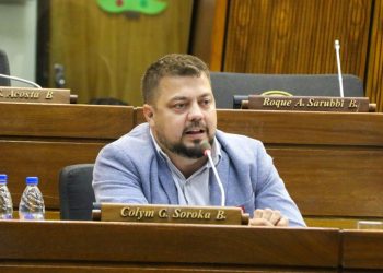 Senador cuestiona las presiones internas por la chapa presidencial de la ANR