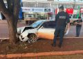 Conductor pierde el control y choca contra un árbol en San Alberto
