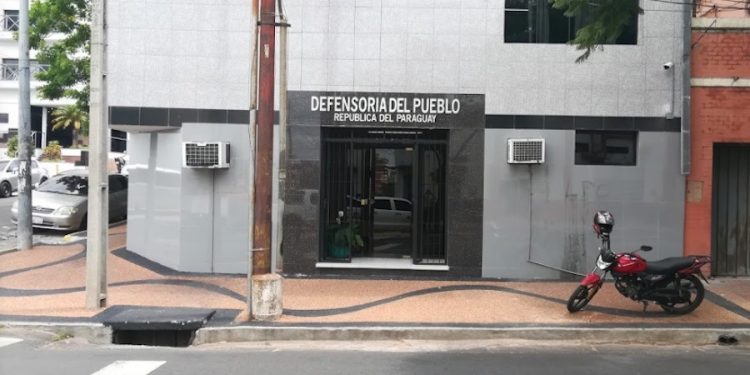 Defensoría del Pueblo exige revisar materiales del MEC por posibles contenidos discriminatorios