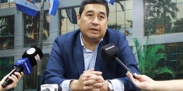 No hay justificativos que sostengan a Zenaida Delgado, afirma senador