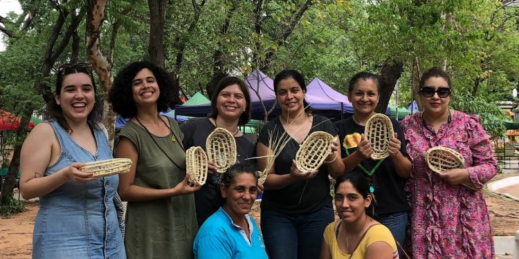 Festival Textil y Cestería ofrecerá talleres y música en vivo en la Plaza Italia