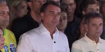 Flávio Bolsonaro dice que pedirá «anulación» de elecciones en Brasil