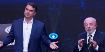 Abren las urnas en Brasil para balotaje entre Lula y Flávio Bolsonaro