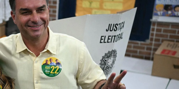 Triunfo de Bolsonaro en primera vuelta desató fuerte revaluación de activos brasileños