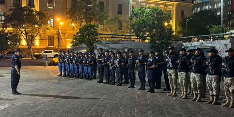 Policía despliega equipos tácticos para reforzar la seguridad en bancos y financieras