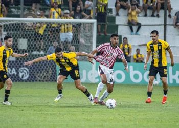 Guarani y San Lorenzo se perjudican mutuamente con un empate