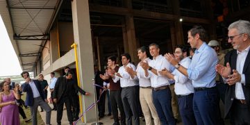 Peña: «esa energía se queda en Paraguay y se exporta con valor agregado»