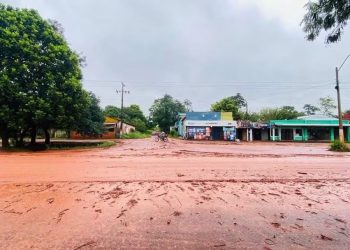 Unas 40 viviendas quedaron bajo agua tras intensas lluvias en Curuguaty