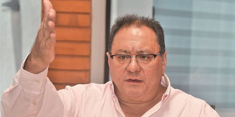 Alderete pidió revisar las actas antes de reconocer a Soledad Núñez
