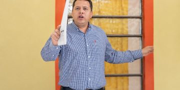ANR expulsa a intendente interino de Mariscal Estigarribia «por apoyar a candidato de la oposición»