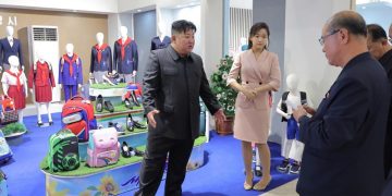 Kim Jong-Un reapareció en público tras rumores sobre una grave crisis de salud